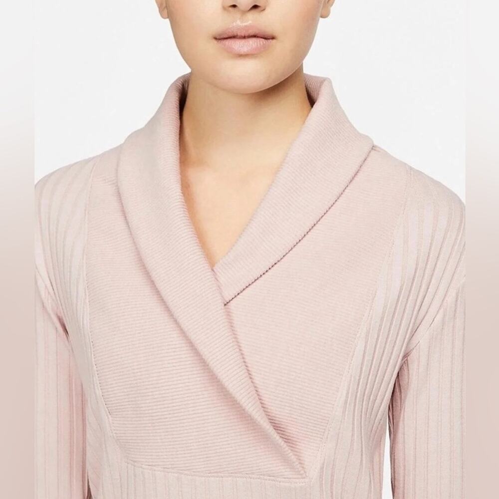 NIKE NWT Yoga Luxe Ribbed Long-sleeve Women's Pink Sweater Size Small $80 MSRP - Picture 4 of 14